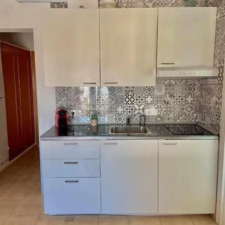 Mitjaneta - Con Piscina 公寓 *