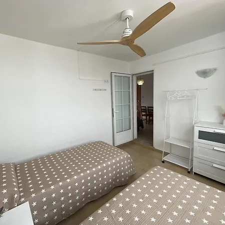Mitjaneta Con Piscina Apartment *